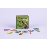 Apli Libro de Pegatinas Educativo Numeros - Tamaño 100x100x40 - 10 Paginas de Carton Rigido 3mm - 5 Hojas de Gomets Removibles -