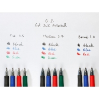 Pilot Boligrafo de Gel G2 Rollerball Retractil, Punta 0.7mm, Trazo 0.32mm, Grip, Negro